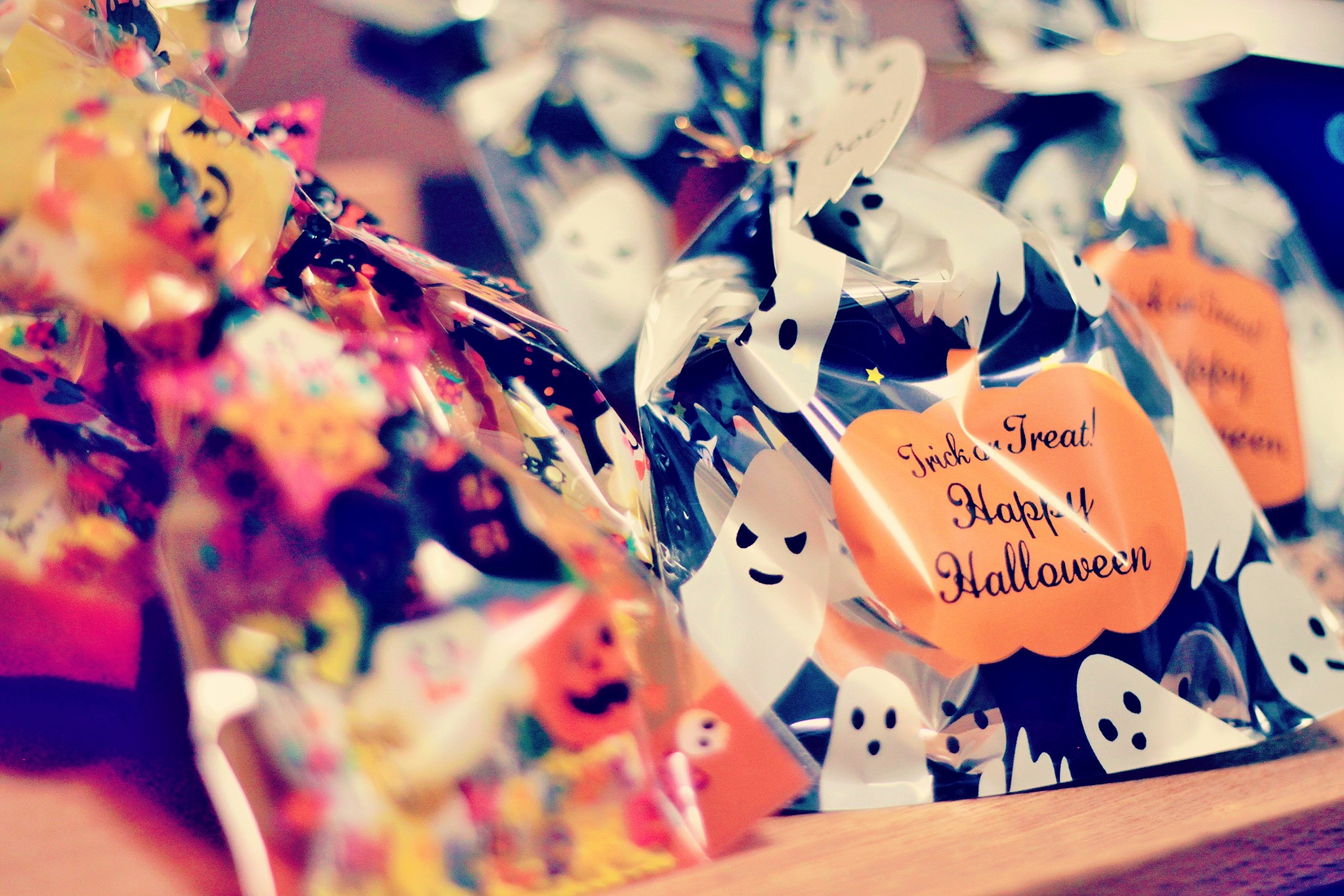 ハロウィンにお菓子を配る おすすめ市販品をお取り寄せで楽々準備 豊かな生活